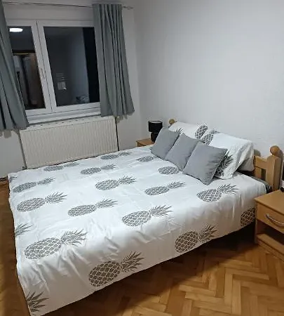 Stan Na Dan E&E Apartment Visoko Exterior photo