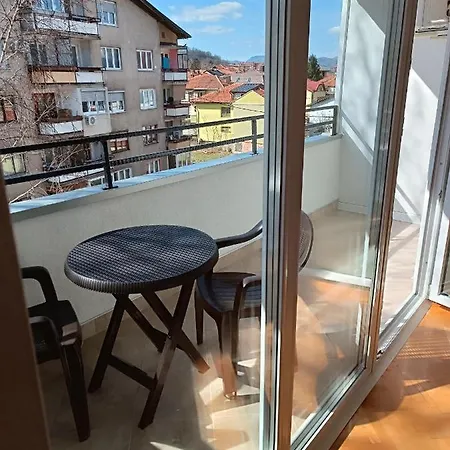 Stan Na Dan E&E Apartment Visoko Exterior photo